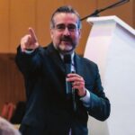 Liderazgo en Acción: Claves para Inspirar y Transformar, Dr. Carlos Reynoso