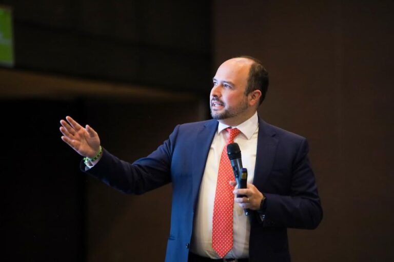 Alejandro Padilla 08