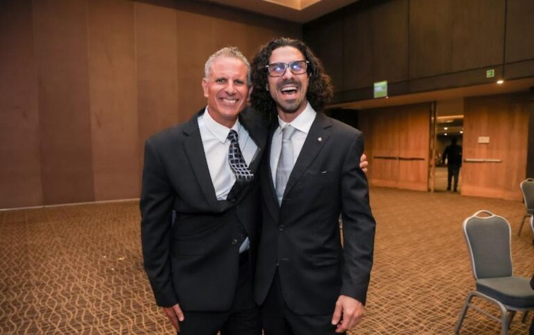 Alianzas Estratégicas Y Respaldo Familiar - 01