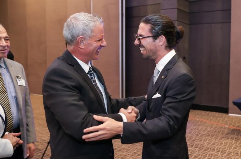 Alianzas Estratégicas Y Respaldo Familiar - 03