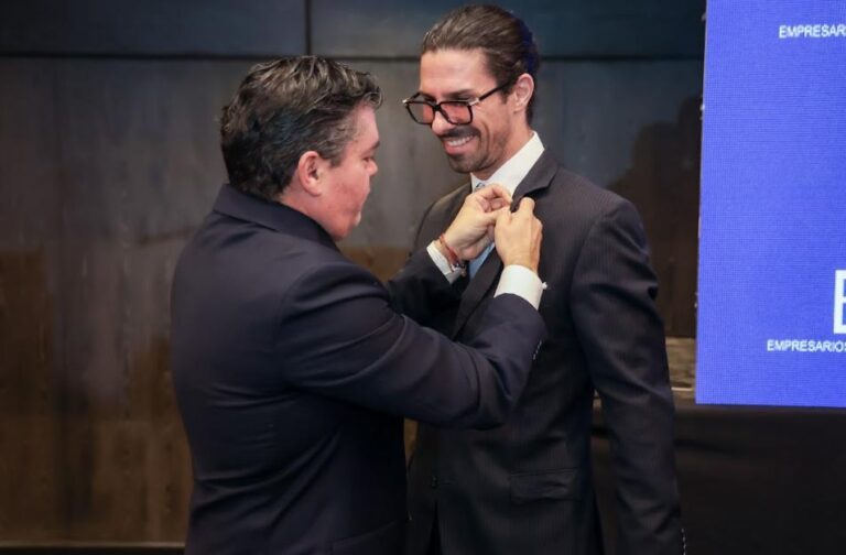 Alianzas Estratégicas Y Respaldo Familiar - 05