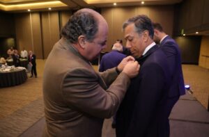 Francisco González Márquez Empresarios y Dirigentes