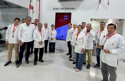 Visita de estudio a la empresa Sanmina 4