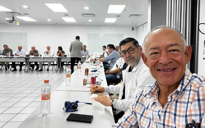 Visita de estudio a la empresa Sanmina 7
