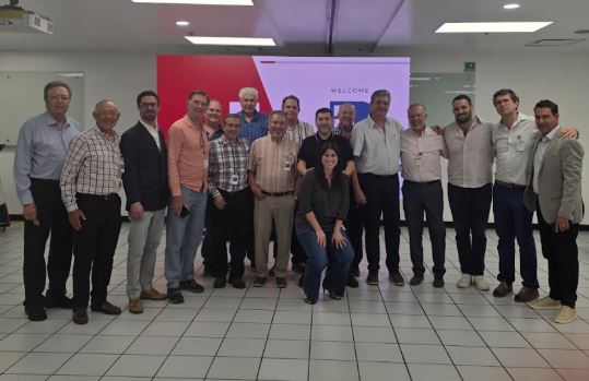 Visita de estudio a la empresa Sanmina
