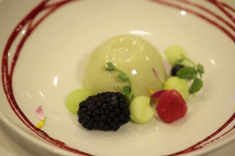 Postre del primer menú: helado de cacahuete